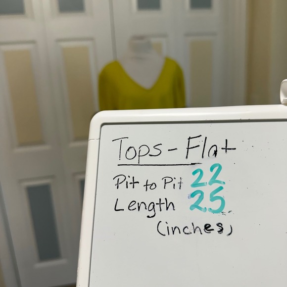 7th Avenue New York Company Yellow Textured V-Neck Top Scarf Tie Sleeves Size L - Picture 8 of 8